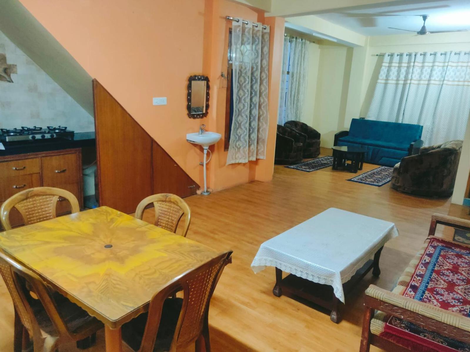 Thakur Apartment Шимла Экстерьер фото