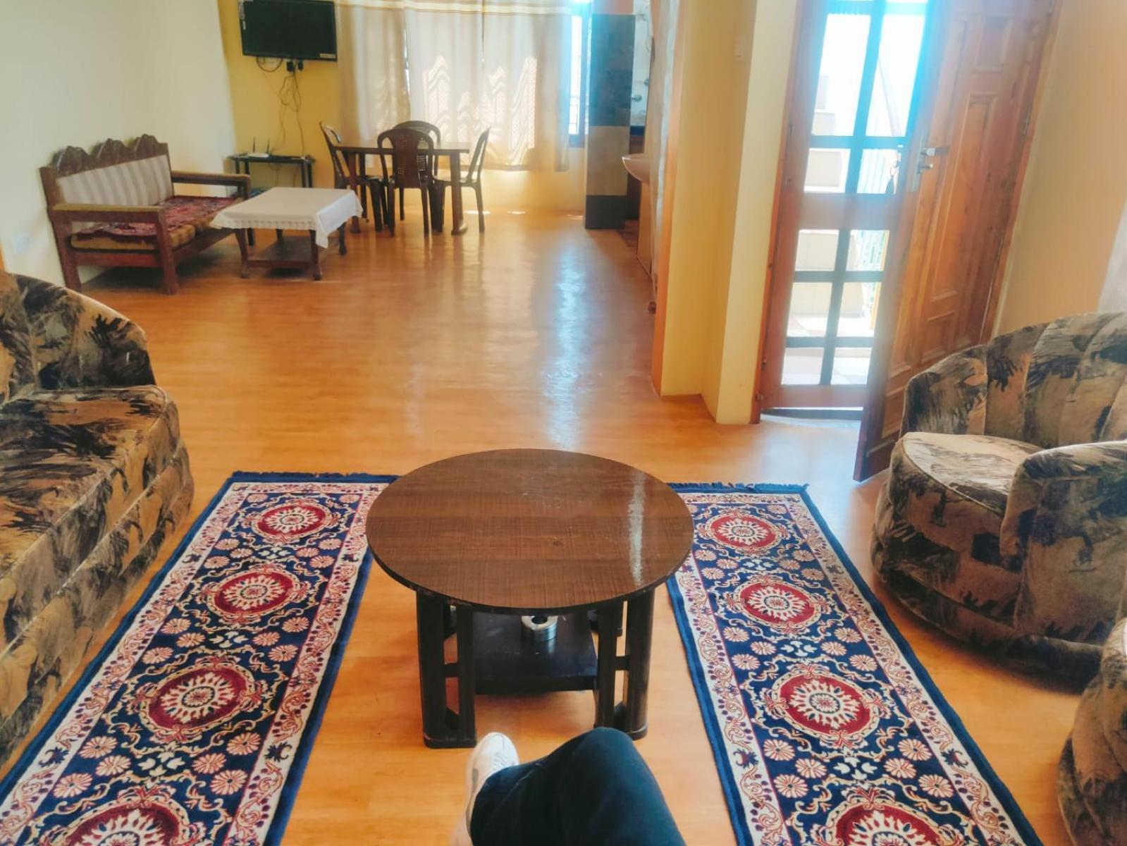 Thakur Apartment Шимла Экстерьер фото
